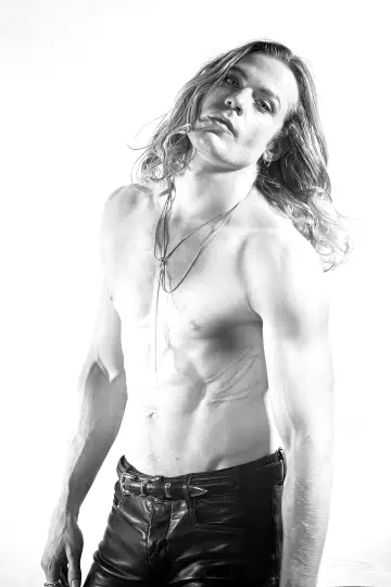 Постер до серіалу "The Vampire Lestat" #1360415