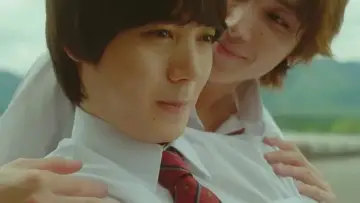 Задник до серіалу "陽キャ集団にいる芹沢は、俺の前だと様子がおかしい" #1655028