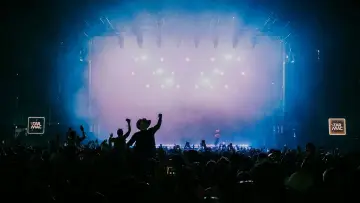 Задник до серіалу "ARTE Concert - Dour Festival" #1788368