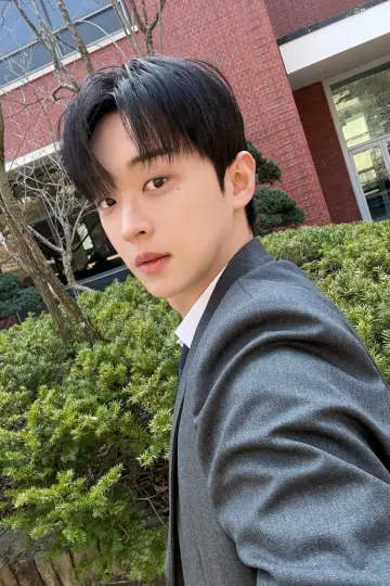 Постер до серіалу "진짜 재벌3세는 나야!" #1495828