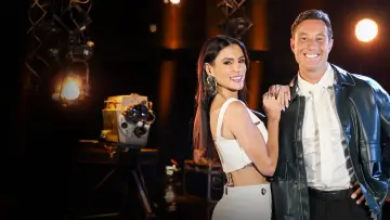 Sessão +SBT постер