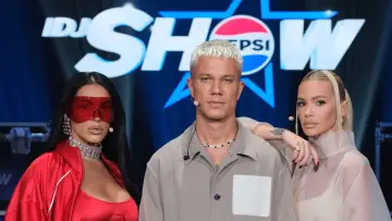 Задник до серіалу "IDJShow" #1808199