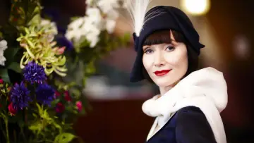 Задник до серіалу "Miss Fisher