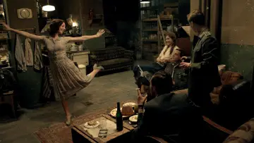 Задник к сериалу "Наші матері, наші батьки" #1442633