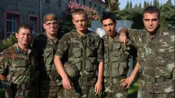 Задник до серіалу "Emret Komutanım" #1660967