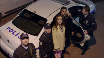 Задник до серіалу "Кохай мене таким, як я є" #1435074