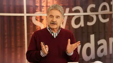 Siyaset Meydanı постер