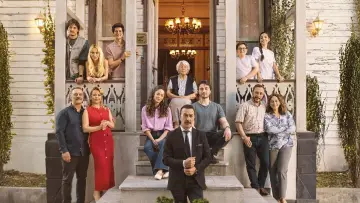 Aile Saadeti постер