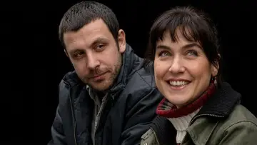 Gülbeyaz постер