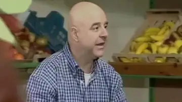 Задник до серіалу "Κάτω από την Ακρόπολη" #1665522