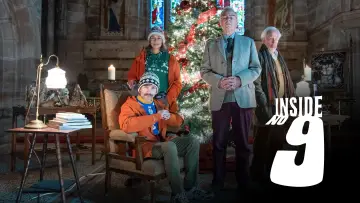Задник к сериалу "У дев