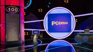 Задник к сериалу "Pointless Celebrities" #1351424
