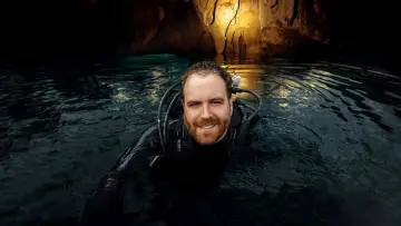 Задник к сериалу "Expedition Unknown" #1329406