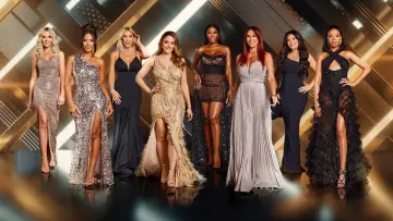 Задник до серіалу "The Real Housewives of Cheshire" #1485641