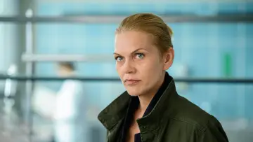 Helen Dorn постер