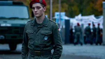 Задник до серіалу "Німеччина 83" #1463559