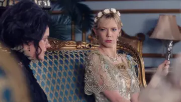 Задник до серіалу "Another Period" #1541993