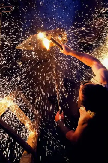 Постер до серіалу "Forged in Fire" #1707499