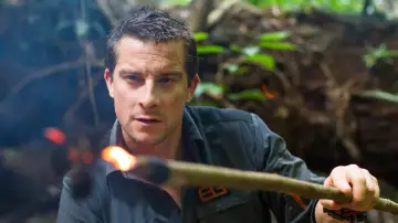 Задник до серіалу "Bear Grylls: Escape From Hell" #1470002