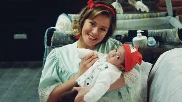 Задник до серіалу "Hayat Şarkısı" #1398994