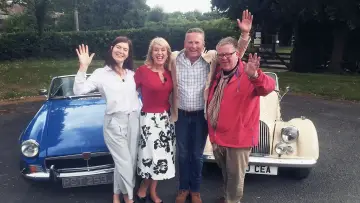 Задник до серіалу "Celebrity Antiques Road Trip" #1367644
