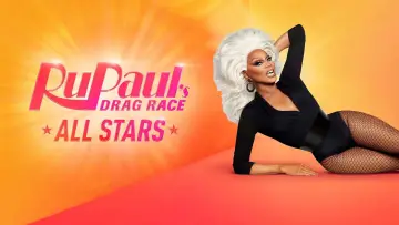 Задник до серіалу "RuPaul