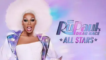 Задник до серіалу "RuPaul