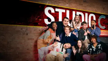 Задник до серіалу "Studio C" #1542062