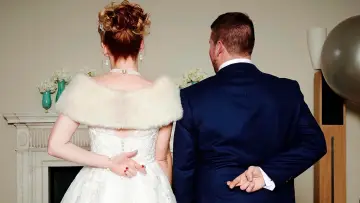 Задник до серіалу "Married at First Sight UK" #1559052