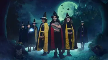 Задник до серіалу "The Worst Witch" #1384049