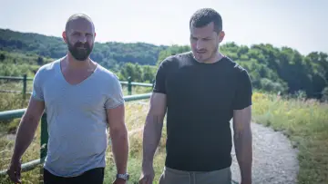 Задник до серіалу "Za sklom" #1405789