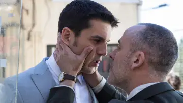 Задник до серіалу "Я живий" #1876383