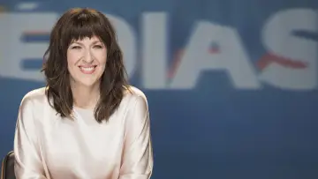 Задник до серіалу "Dans les médias" #1537289