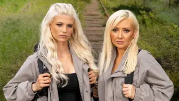 Задник до серіалу "Celebrity Hunted" #1317064