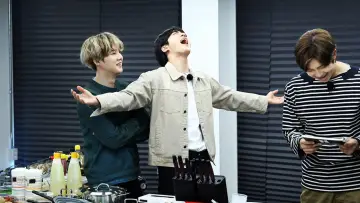 Задник к сериалу "달려라 방탄!" #1396634