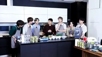 Задник к сериалу "달려라 방탄!" #1396636