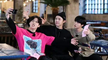 Задник к сериалу "달려라 방탄!" #1396654