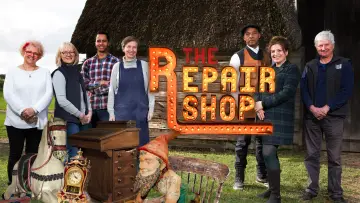 Задник до серіалу "The Repair Shop" #1357379