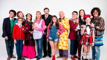 Задник к сериалу "Una familia de diez" #1437401