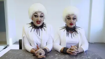 Задник до серіалу "The Boulet Brothers