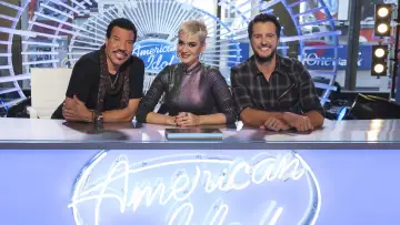 Задник до серіалу "American Idol" #1359896