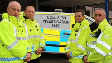Задник до серіалу "The Crash Detectives" #1768111