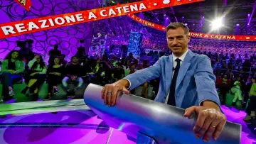 Задник до серіалу "Reazione a catena - L