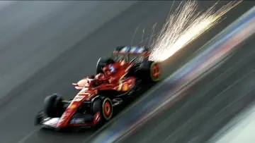 Задник до серіалу "Formula 1: Жени, щоб вижити" #1367148