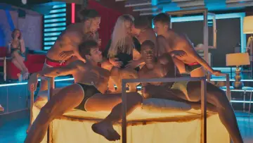 Задник до серіалу "Той-бой" #1462405