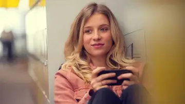 Задник до серіалу "Як продавати наркотики онлайн (швидко)" #1459379