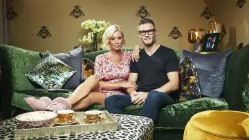 Задник до серіалу "Celebrity Gogglebox" #1413904