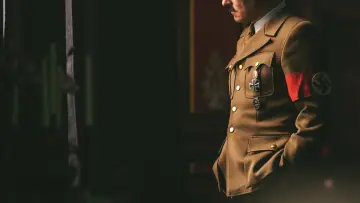 Задник до серіалу "Сходження нацистів" #1864087