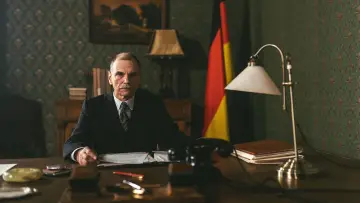Задник до серіалу "Сходження нацистів" #1864096