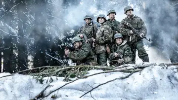 Задник до серіалу "Hitler